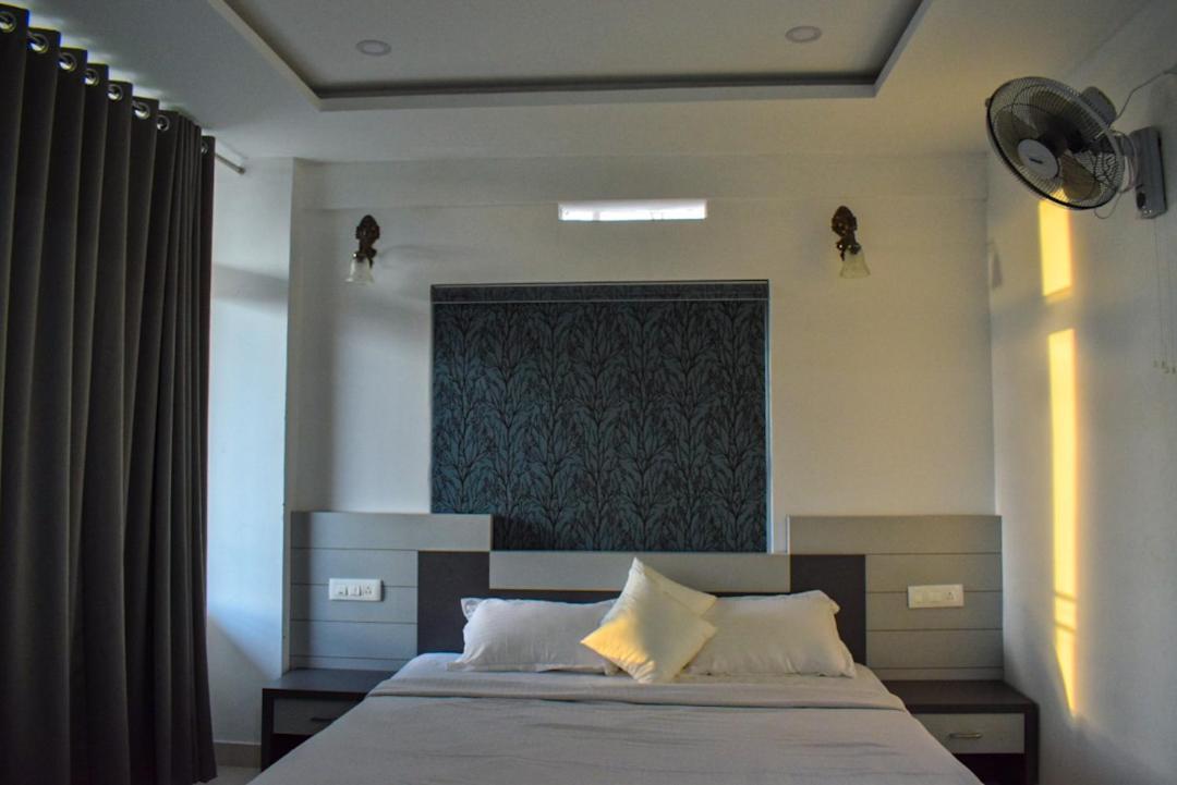 Raveendra Inn Kalpatta Exterior foto